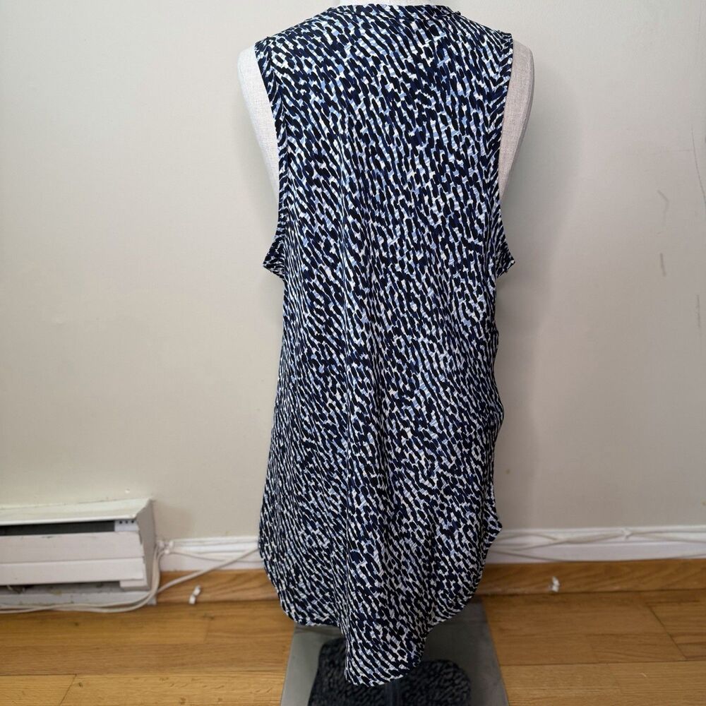 Burberry Brit Sleeveless Silk Blouse Abstract Animal Print XL EUC Quiet Luxury - Picture 2 of 12